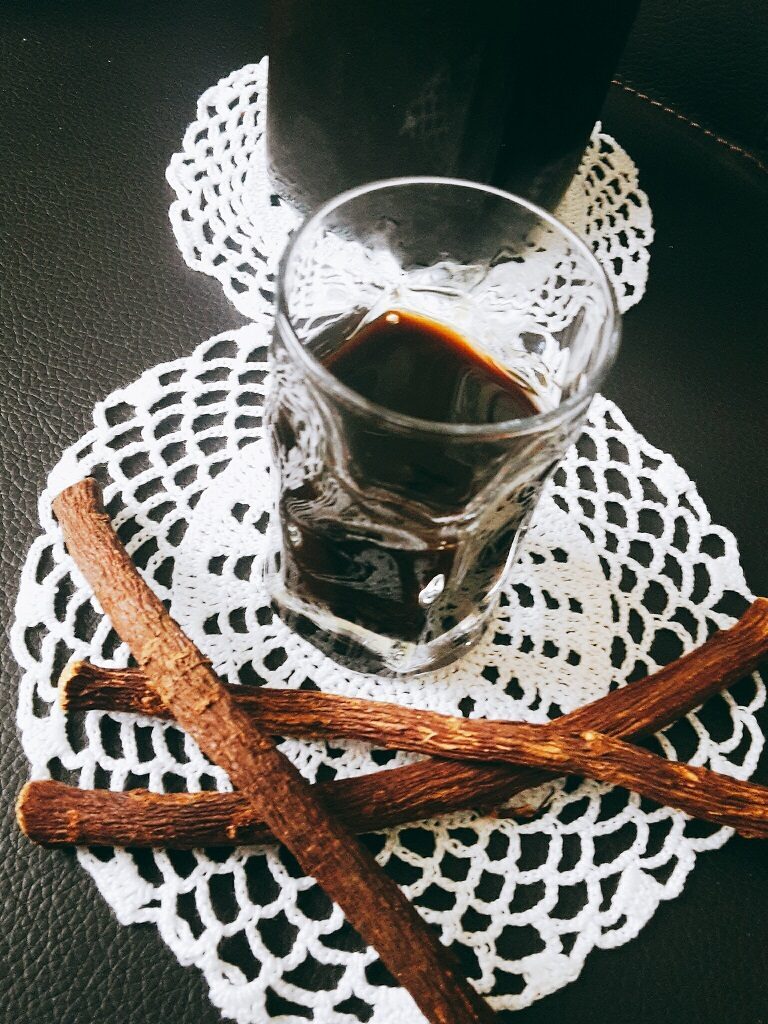 Liquore alla LIQUIRIZIA