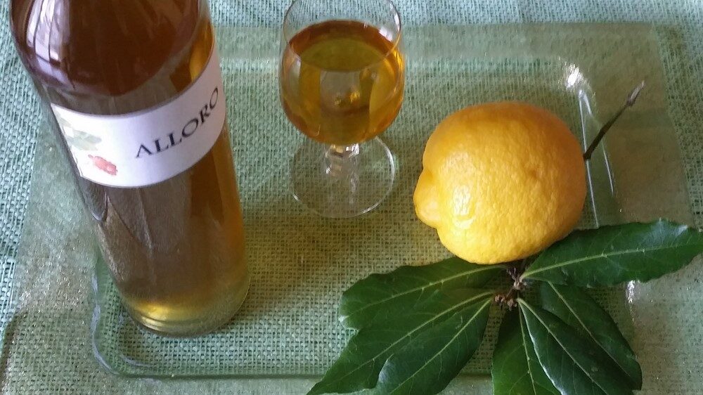 Liquore di alloro