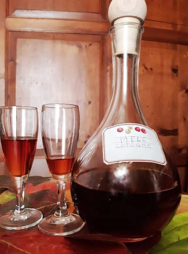 Liquore di mele cotogne