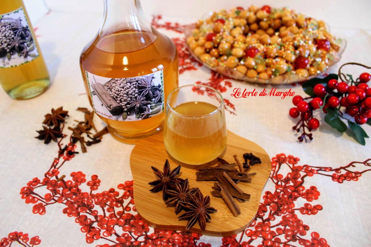 Liquore digestivo speziato alla cannella