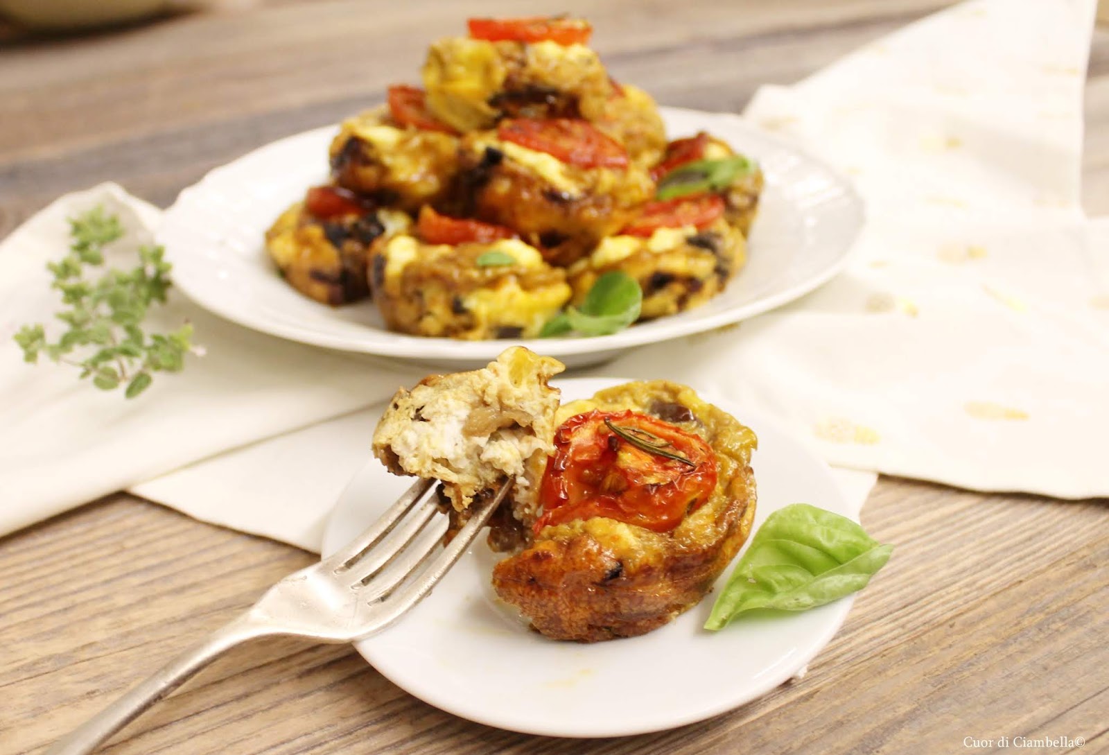 Low carb egg muffin (ovvero la soluzione geniale ed economica dalla colazione alla cena)