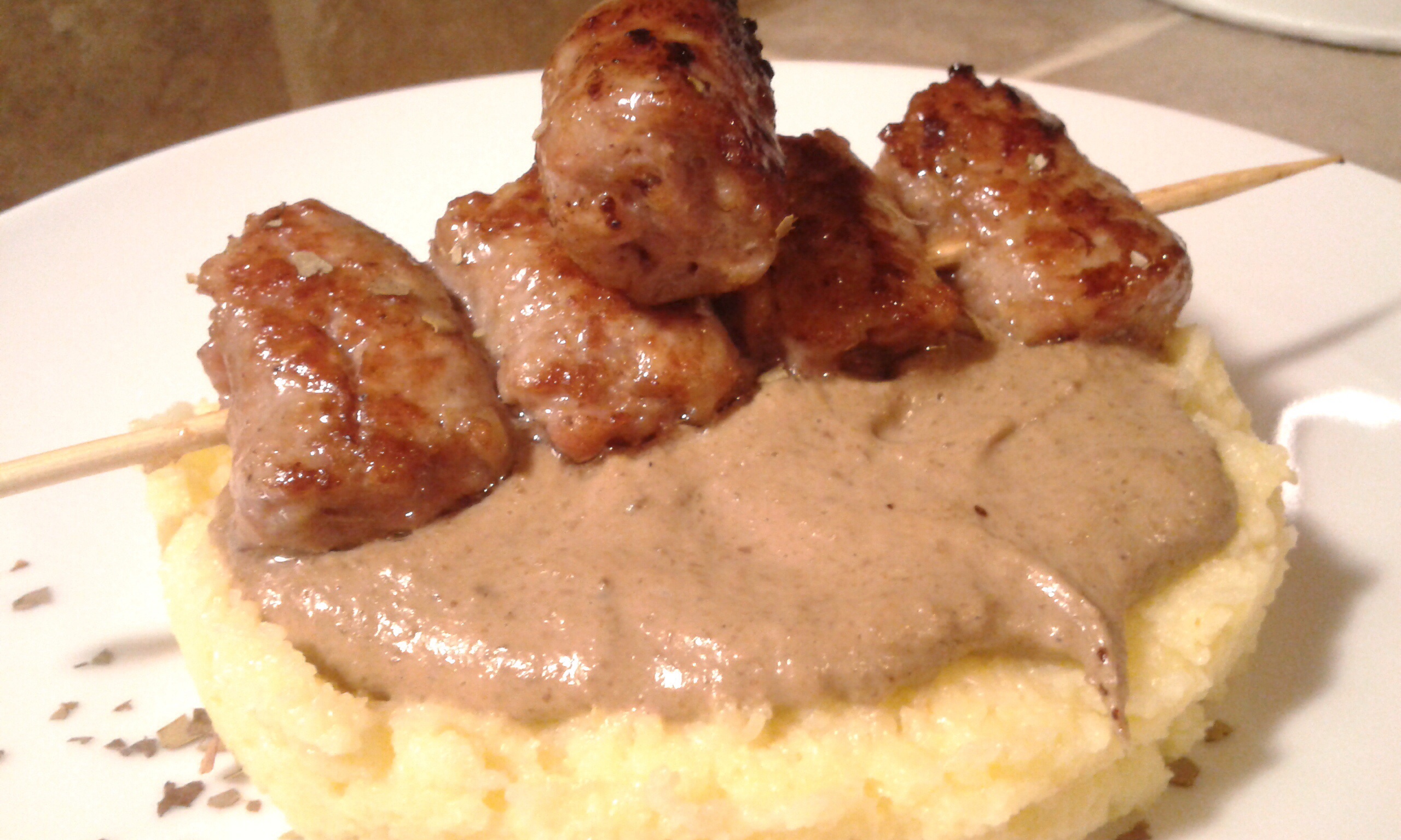 Luganega con crema di funghi e polenta