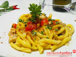 Maccarronis de Busa con spada, datterino e bottarga di tonno