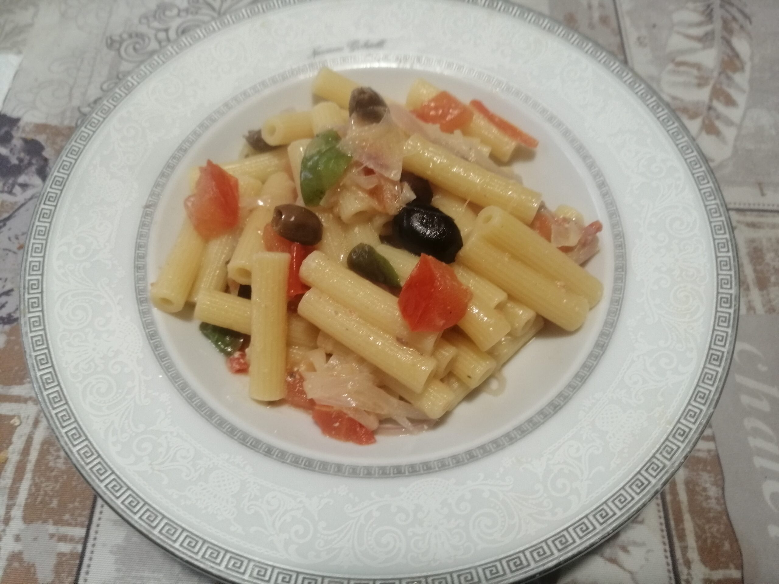 Maccheroncini alla puttanesca