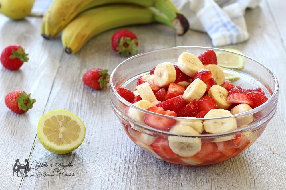 Macedonia fragole e banane