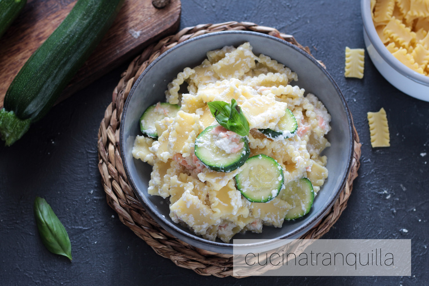 Mafaldine con ricotta di bufala e salmone