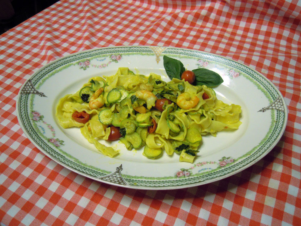 Mafaldine con zucchine e gamberetti