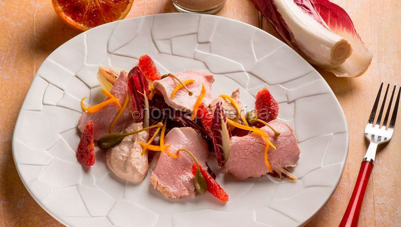 Magatello cotto al rosa, salsa tonnata, radicchio cotto e crudo: la prelibatezza