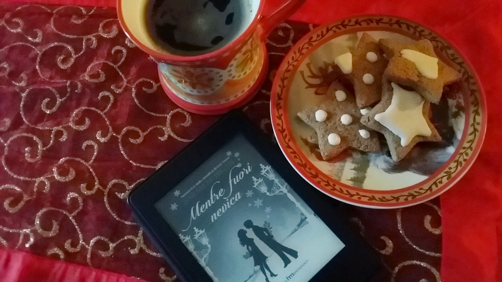 Mangia cio’ che leggi # 56: cioccolata calda (per intolleranti ai latticini) con marshmallow ispirata da “accadde a natale” di sara morgan