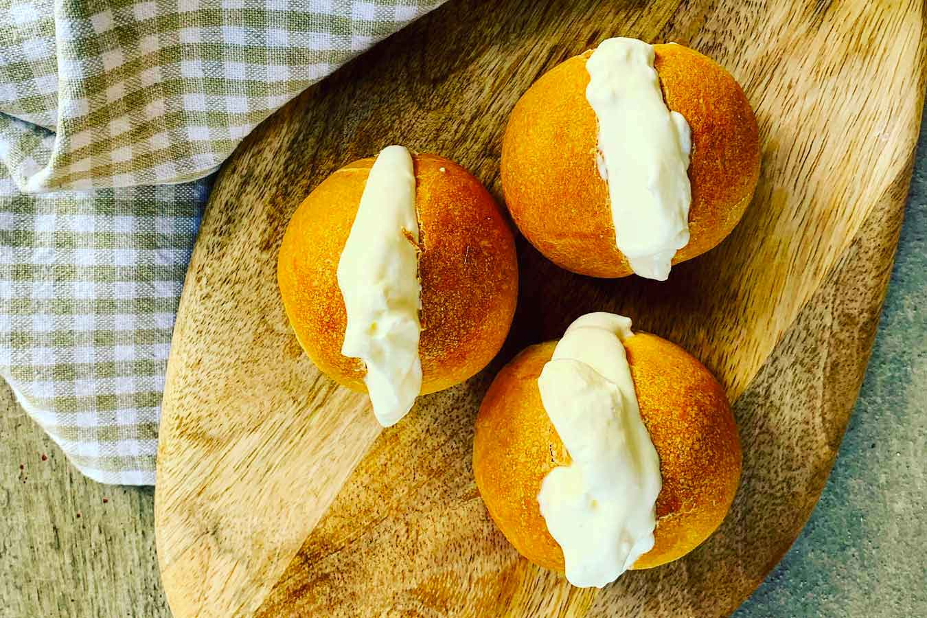 Maritozzi con panna montata