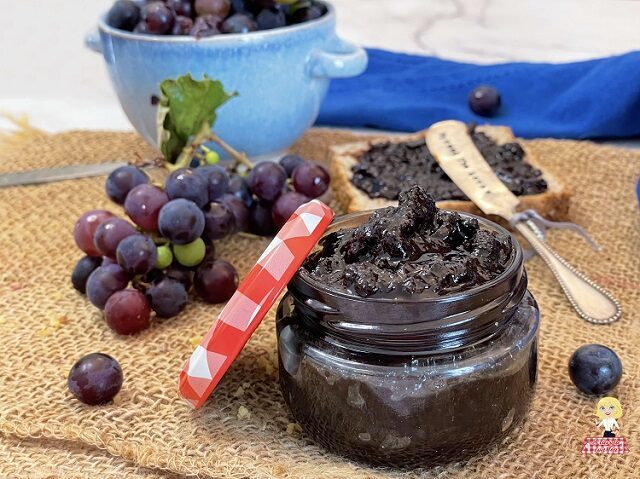 Marmellata con uva fragola