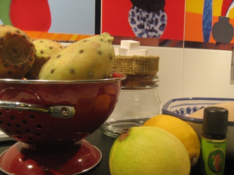 Marmellata di fichi d’india con scorzette di limone e olio essenziale di lemongrass