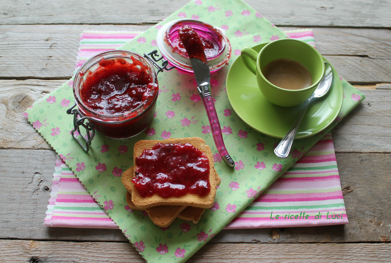 Marmellata di fragole e basilico