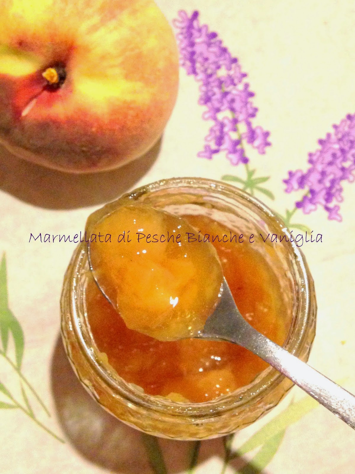 Marmellata di pesche bianche e vaniglia