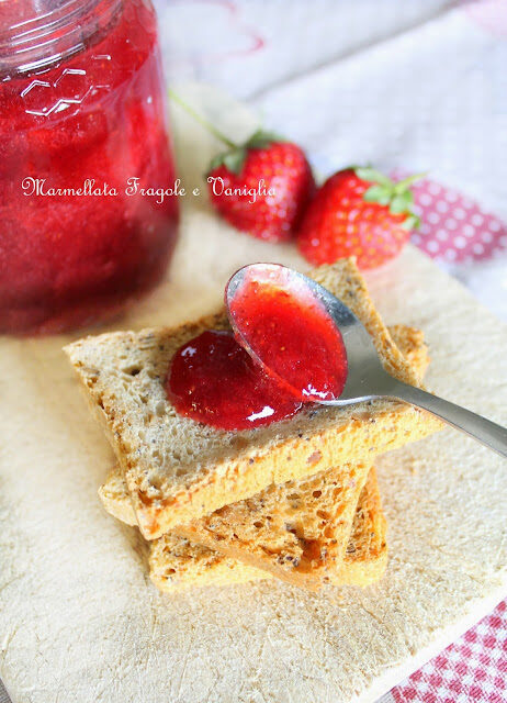 Marmellata fragole e vaniglia