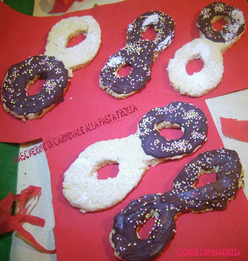 Mascherine di carnevale alla pasta frolla