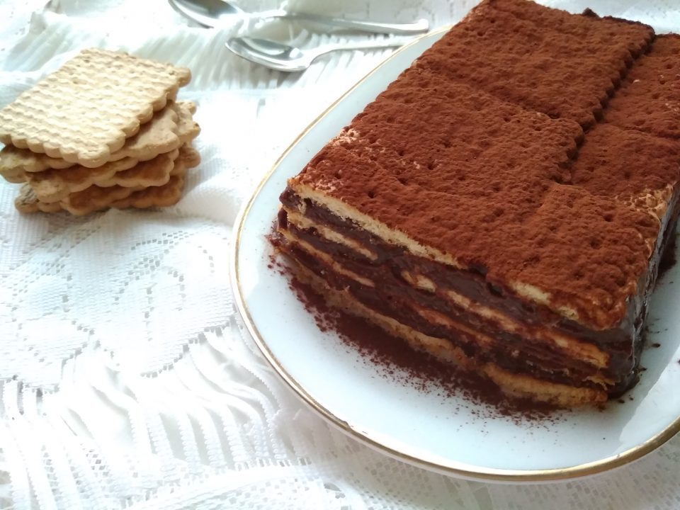 Mattonella di biscotti alla crema