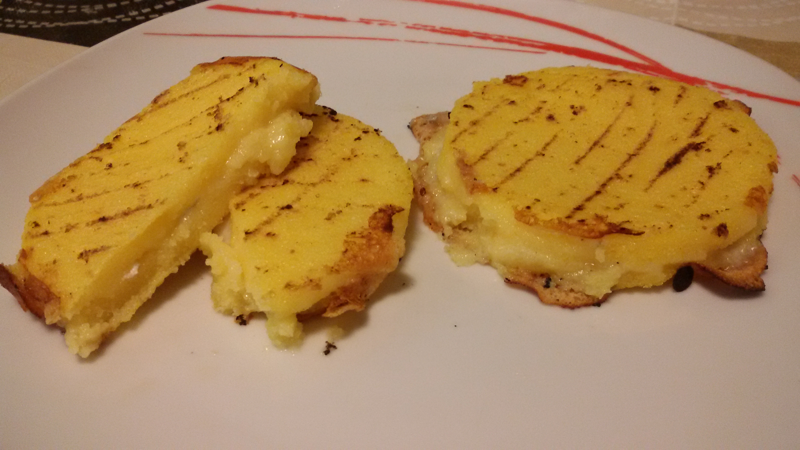 Medaglioni di polenta al gorgonzola