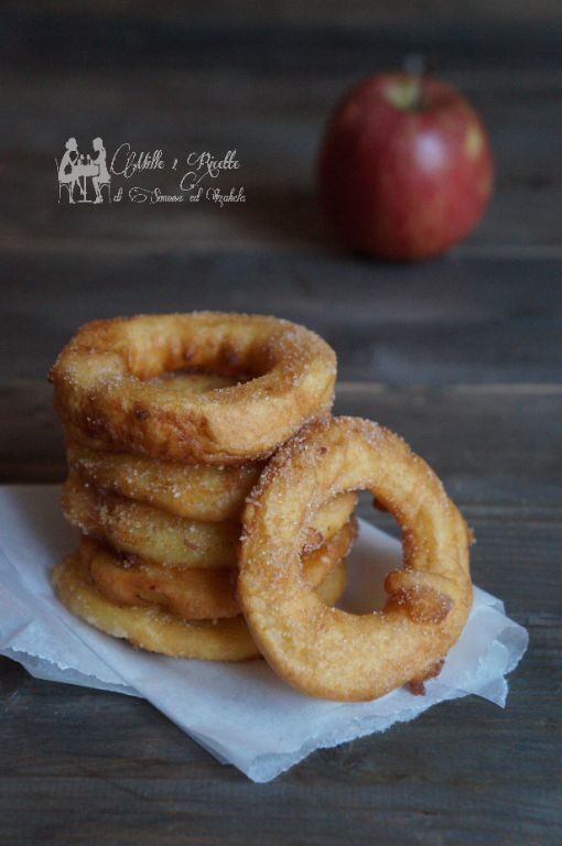 Mela fritta nel impasto