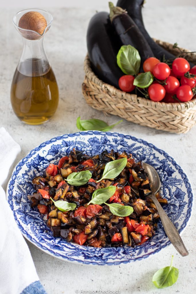 Melanzane a funghetto: ricetta napoletana