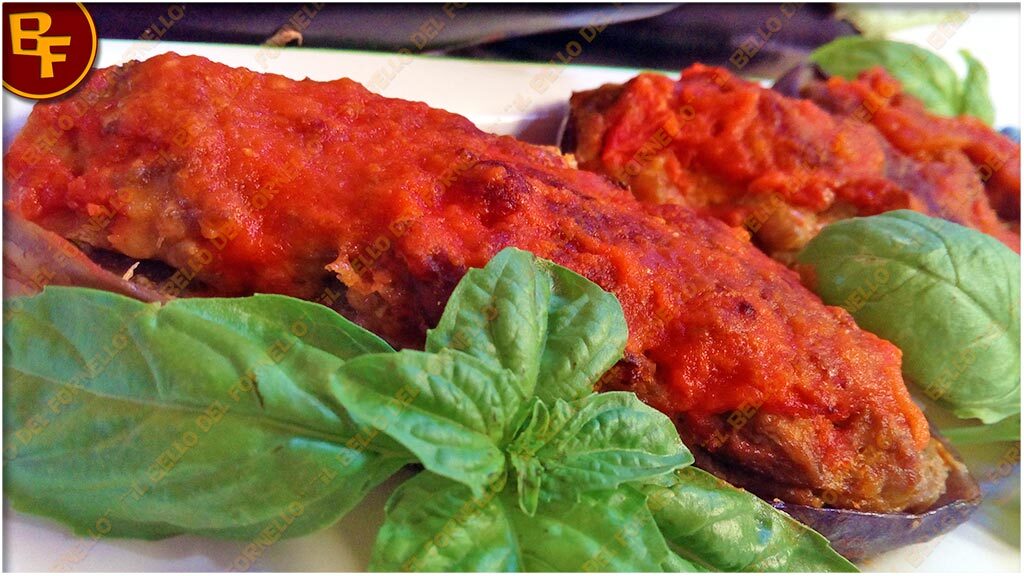 Melanzane al forno ripiene con carne