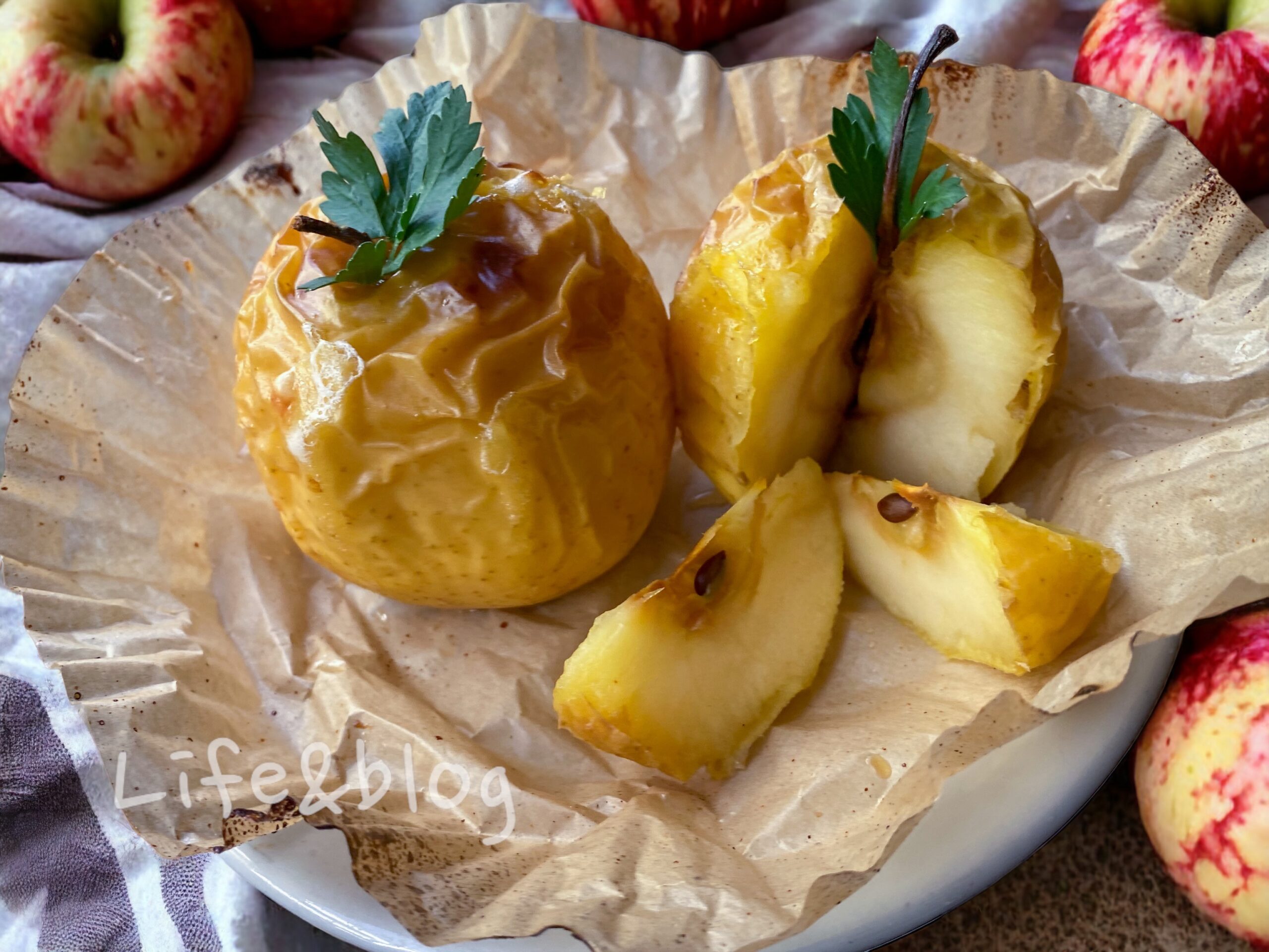 Mele cotte in friggitrice ad aria: un dessert salutare e gustoso