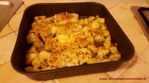 Merluzzo al forno con mollicata e patate