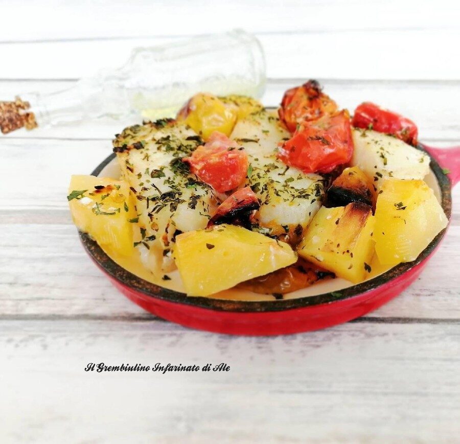 Merluzzo al forno con pomodorini e patate