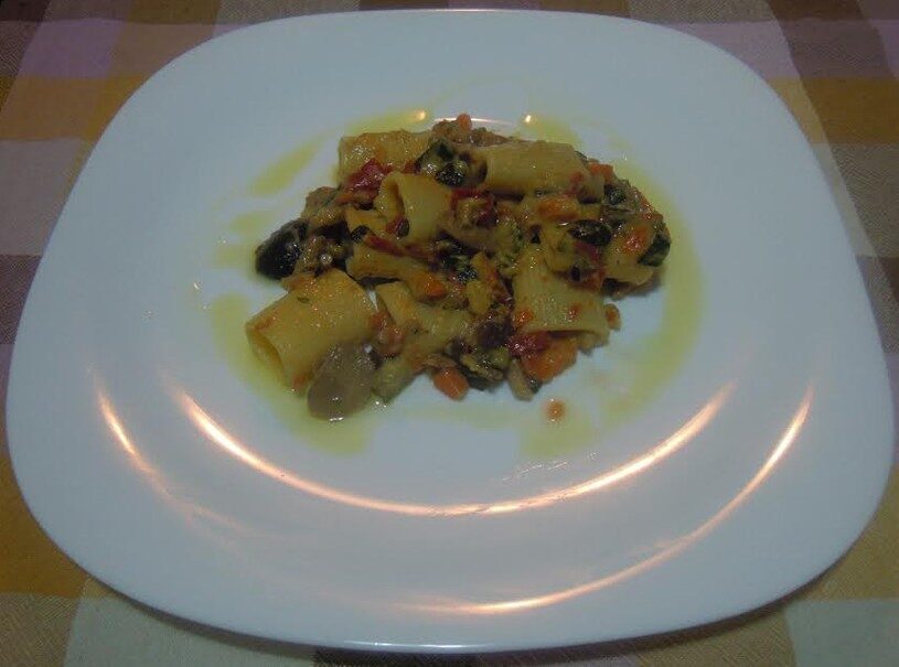 Mezze maniche con funghi