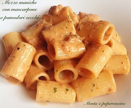 Mezze maniche con mascarpone e pomodori secchi