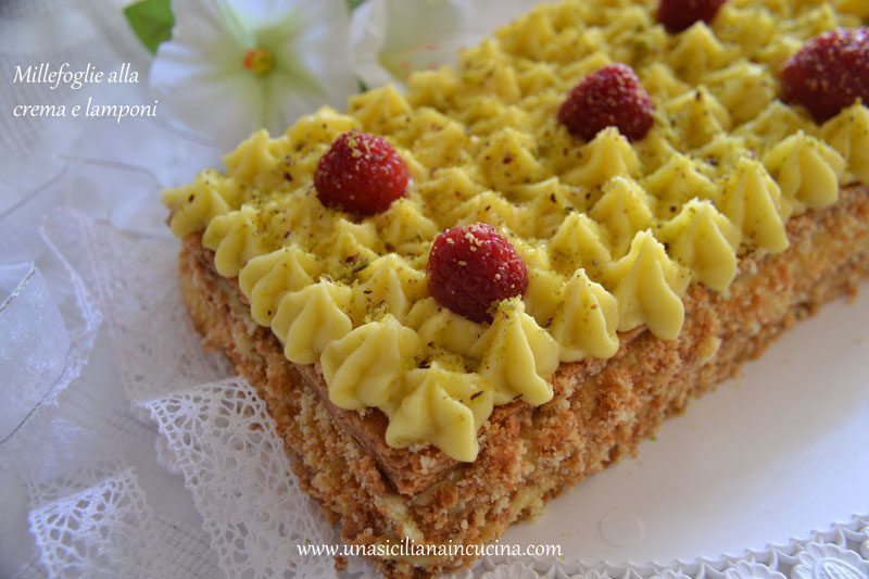 Millefoglie crema e lamponi
