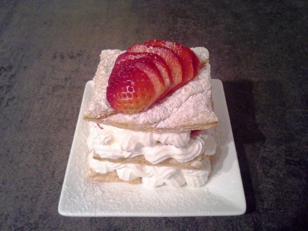 Millefoglie panna e fragole per san valentino