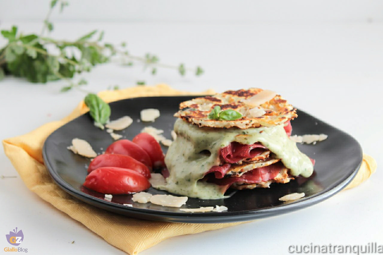 Millefoglie salata con bresaola e crema di stracchino