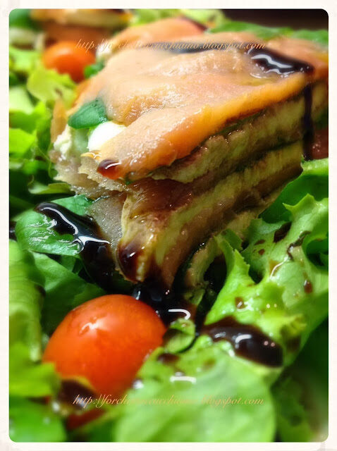 Millesfoglie di salmone, bufala e spinacino
