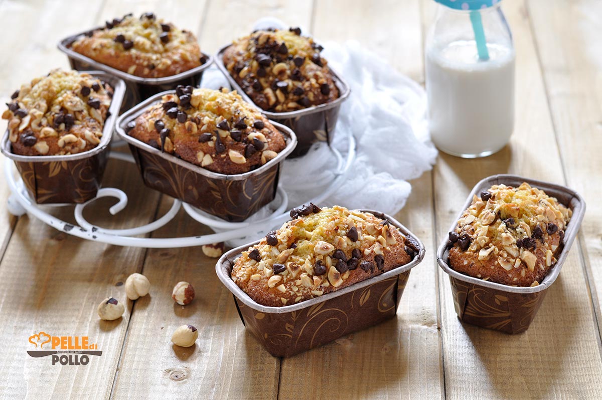 Mini banana bread con nocciole e cioccolato