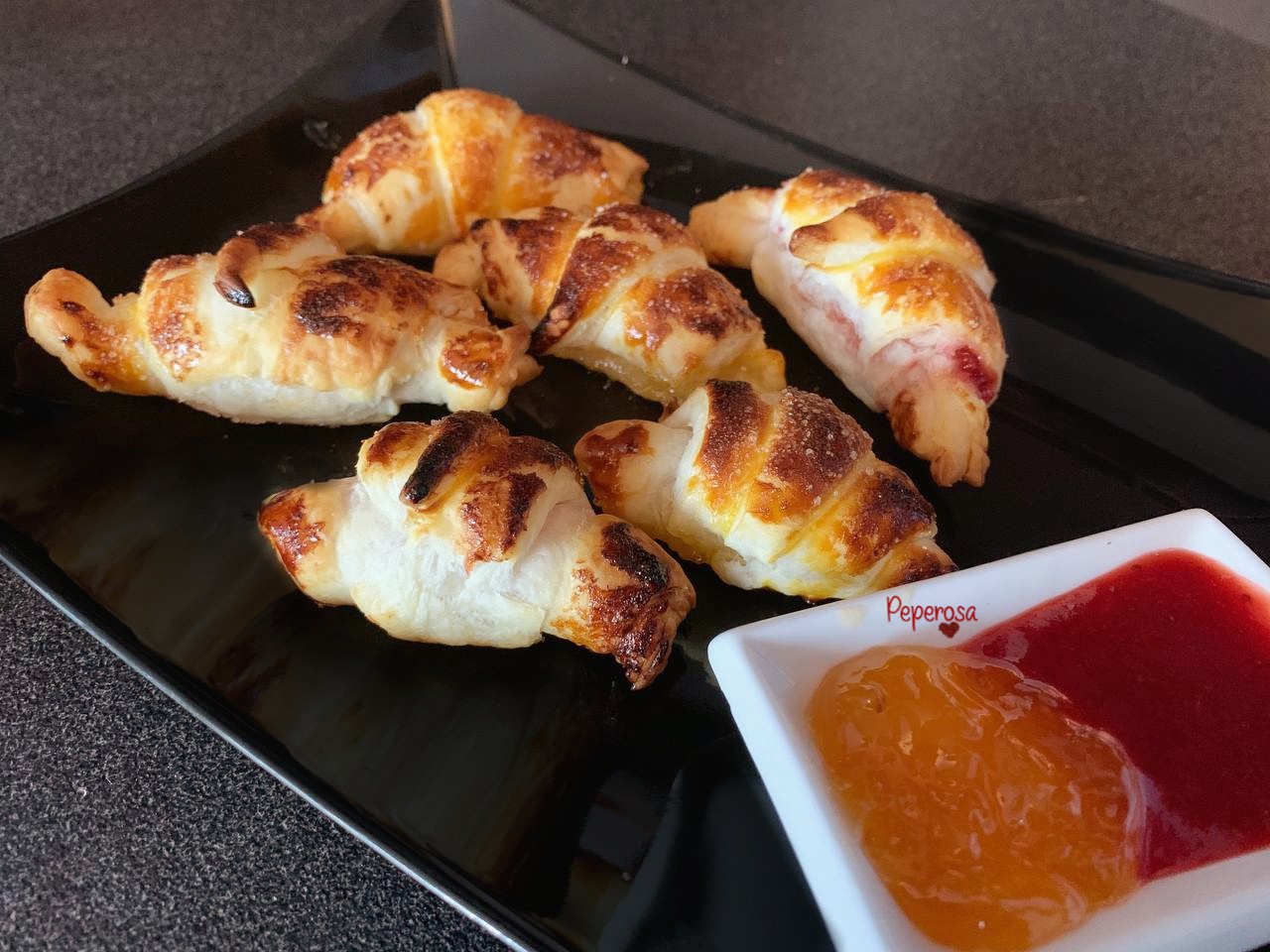 Mini brioches alla marmellata
