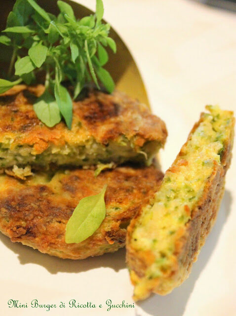 Mini burger di ricotta e zucchini