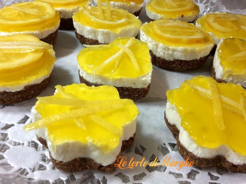 Mini cheesecake con gelee di limone………