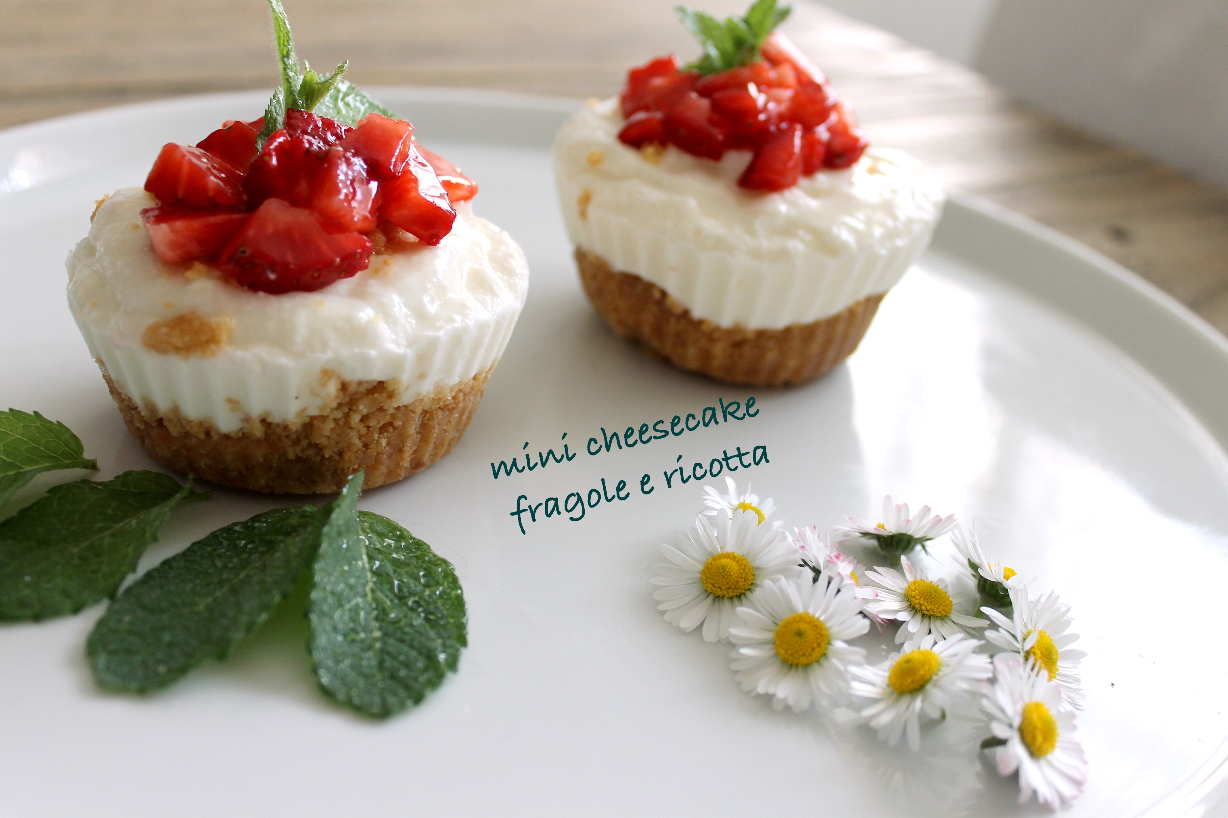 Mini cheesecake fragole e ricotta