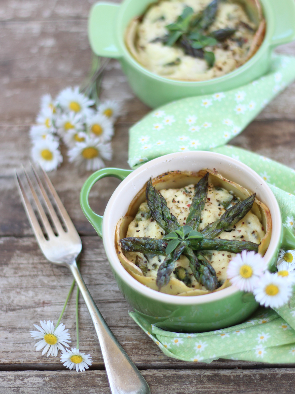 Mini cocotte di ricotta e asparagi