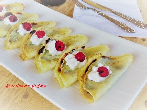 Mini crepes ai frutti di bosco