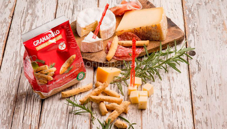 Mini grissini al rosmarino per creare antipasti sfiziosi