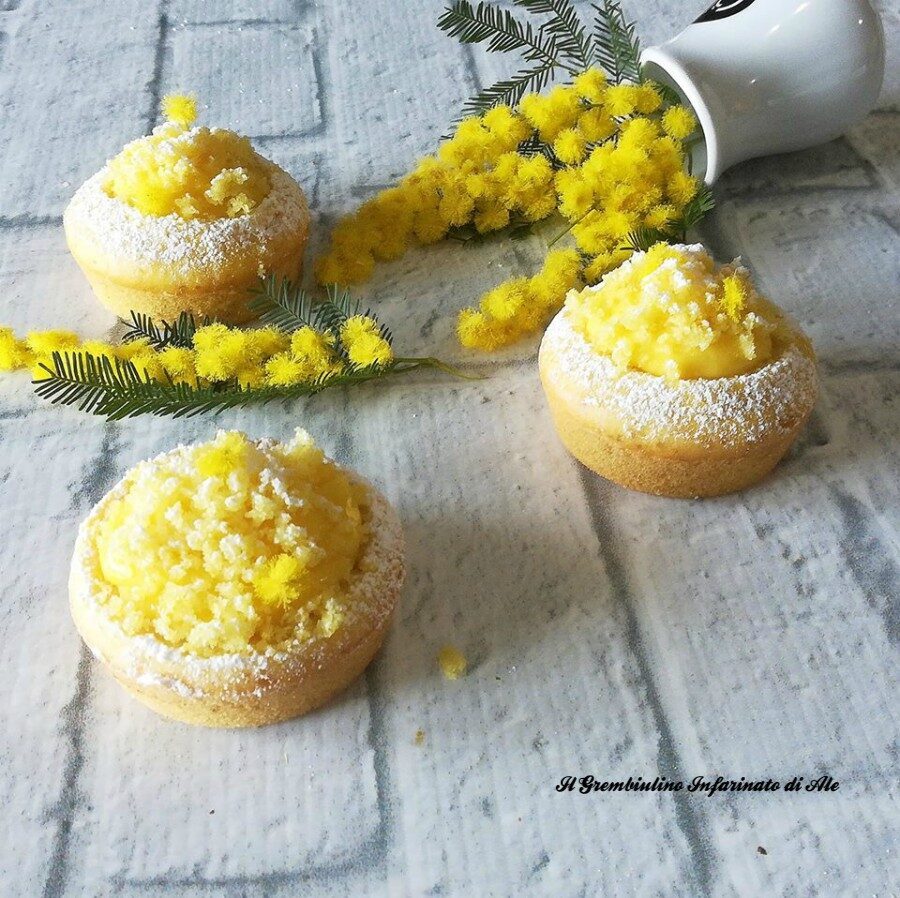 Mini mimose con crema alla mandorla
