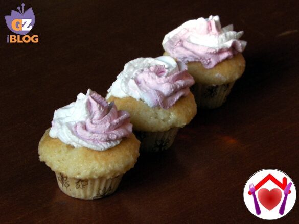 Mini muffin al cocco senza uova