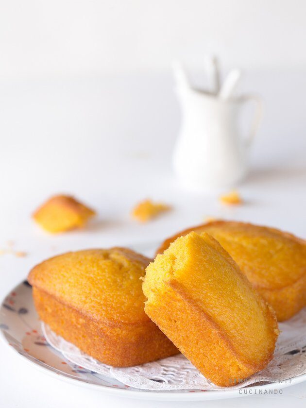 Mini plumcake carote e mandorle