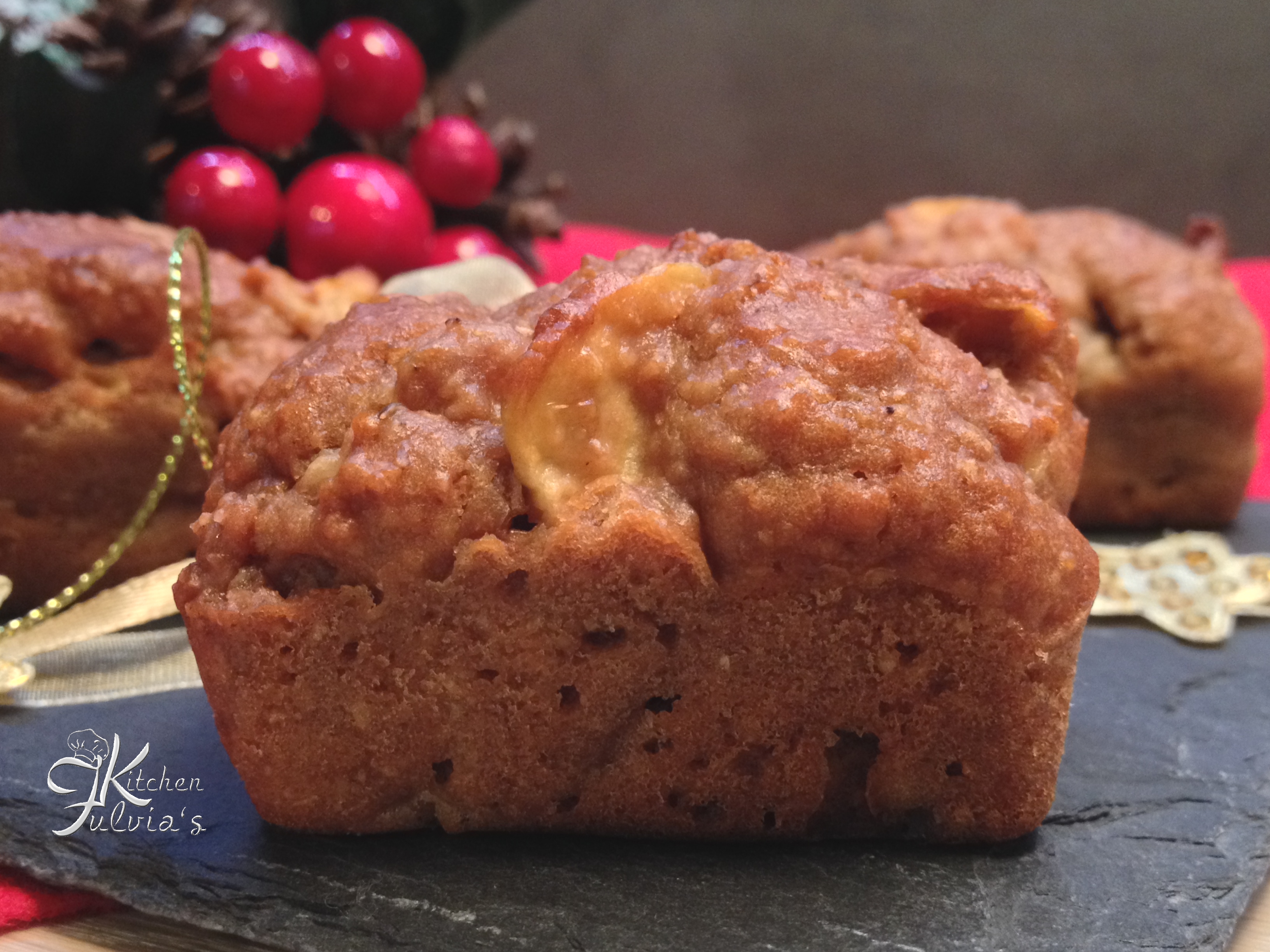 Mini plumcake integrali light con pere e mele