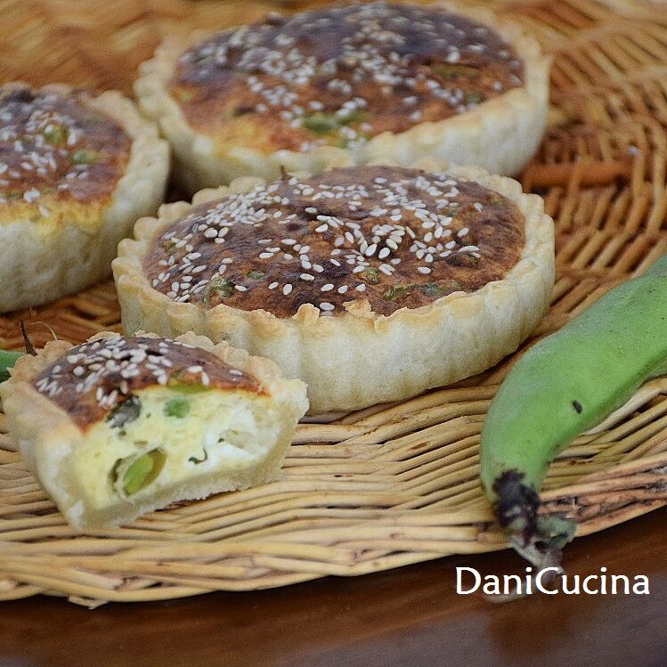 Mini quiche ai piselli e fave