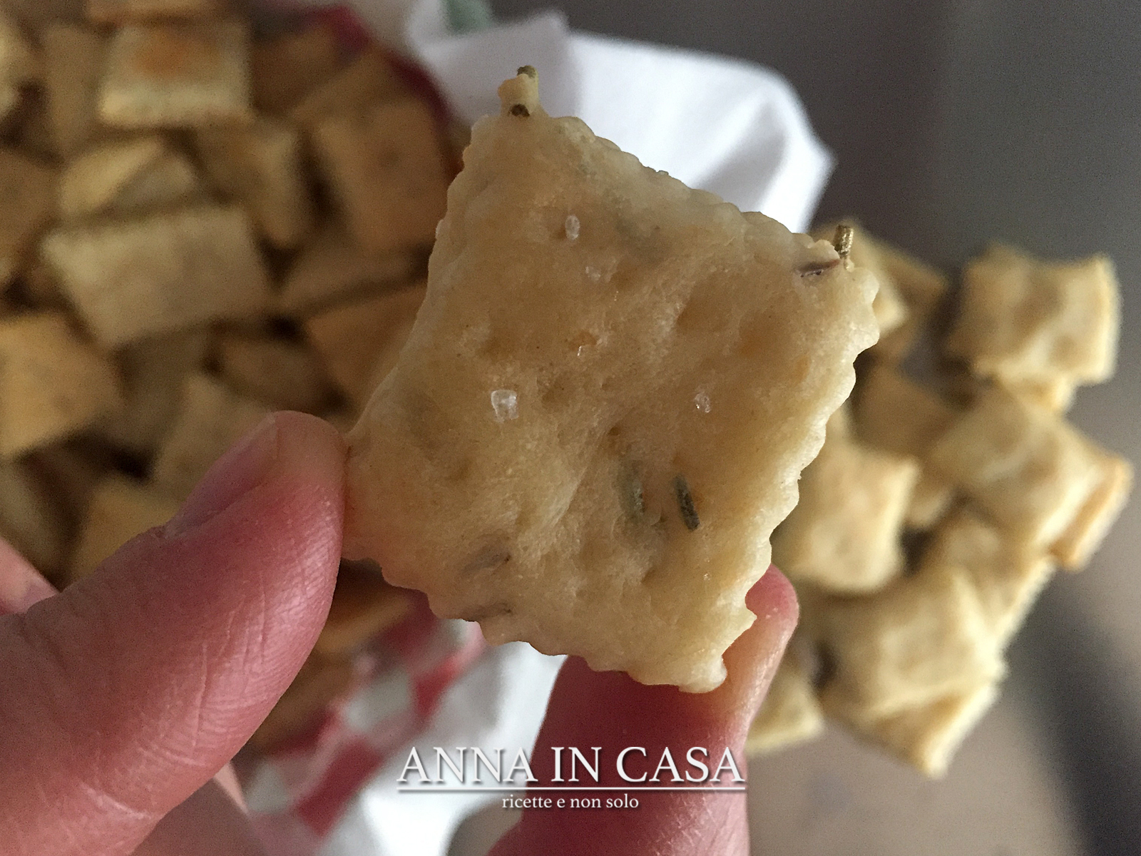 Mini salatini senza lievito