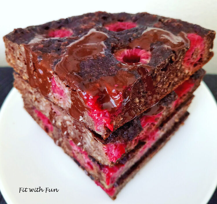 Mini torta proteica e light cacao e lamponi