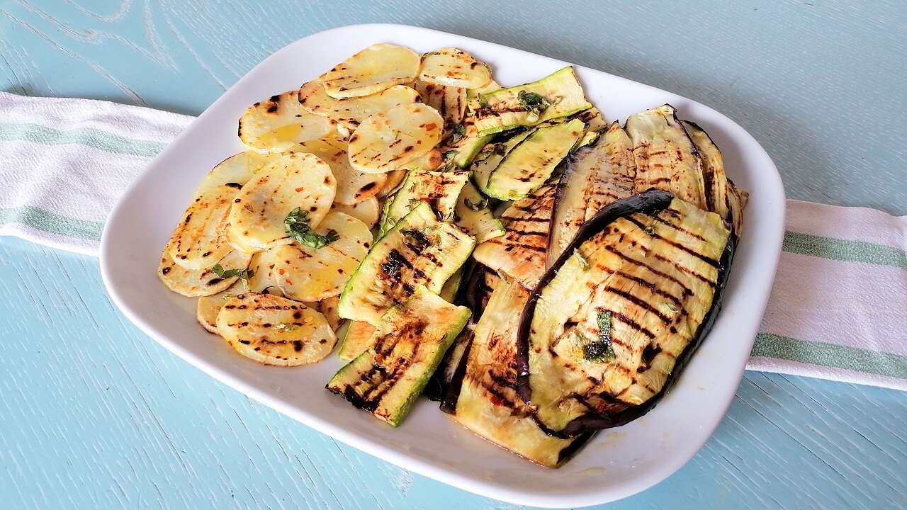Misto di verdure grigliate: un contorno semplice e vario